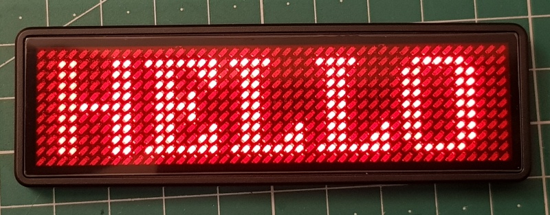 LED Namensschild in Betrieb