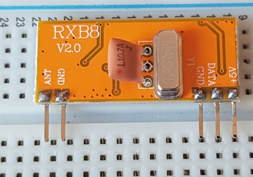 RXB8 passt nicht auf Breadboard