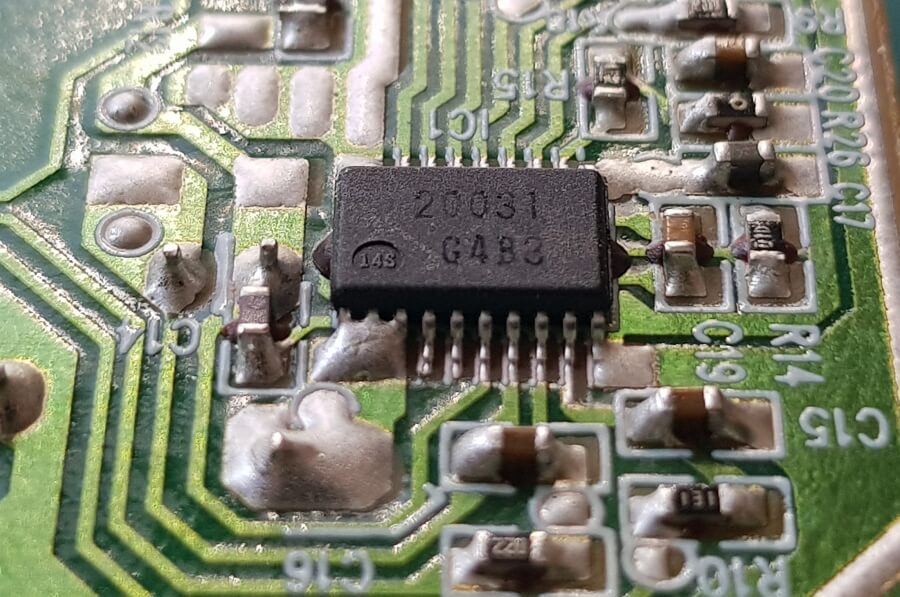 Unbekannter Chip 20031 G4B3