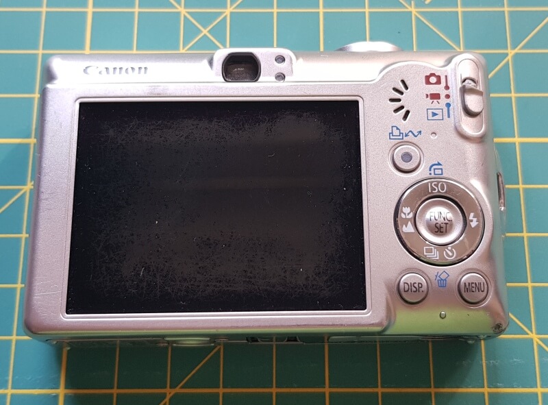 Betriebsbereite Digital-Kamera (Rückseite)