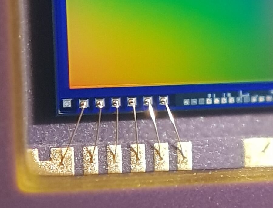 CCD-Chip mit Anschlüssen