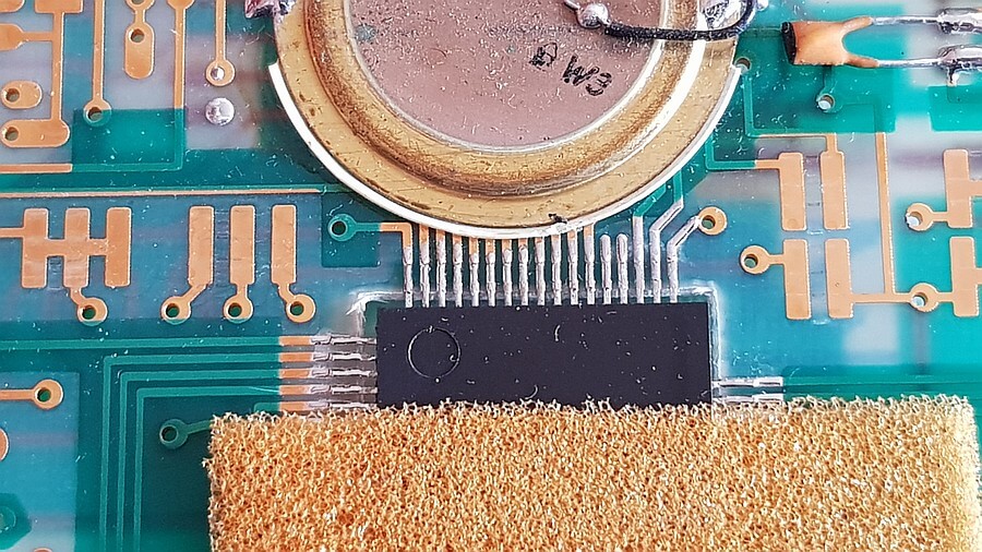 Detail der Platine mit Mikroprozessor