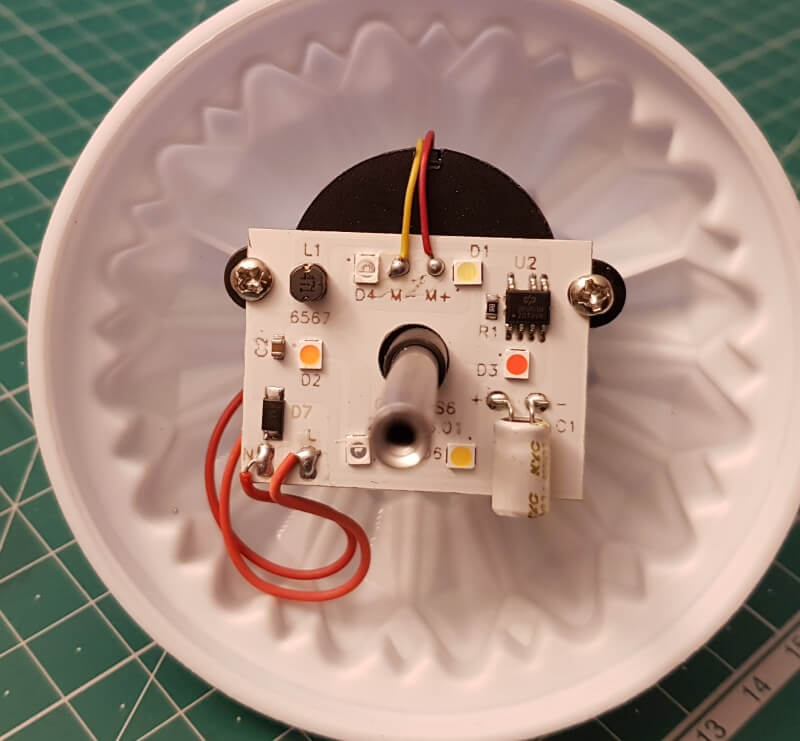 Geöffneter LED Crystal Magic Ball