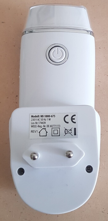 Rückseite der Leuchte mit Betriebsschalter für Taschenlampe und Stecker zum Aufladen
