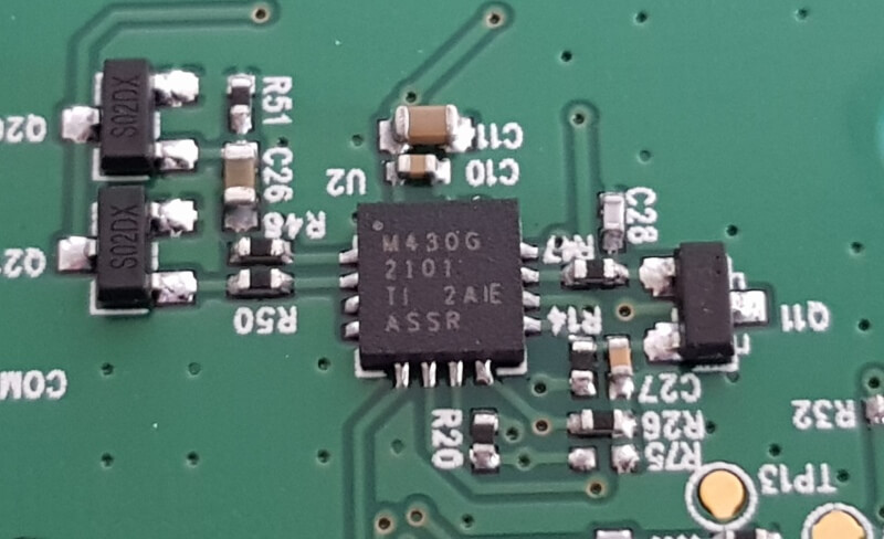 Detailansicht mit Chip M430G (2101); evtl. Microcontroller?