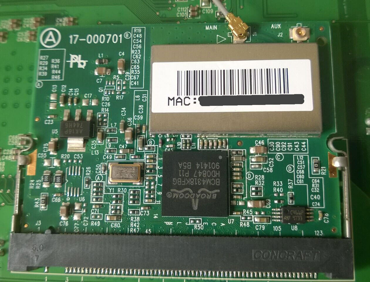 Detailansicht des Empfangsmodule mit Prozessor Broadcom BCM4318KFBG 802.11b/g WLAN
