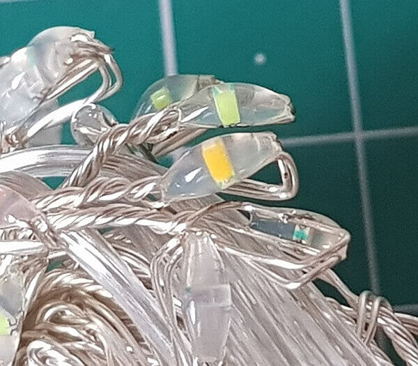 Detailansicht des LED-Microdrahts