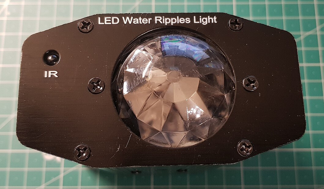 Vorderseite des Water Ripples Light mit Diffusorlinse und IR-Empfänger Diode