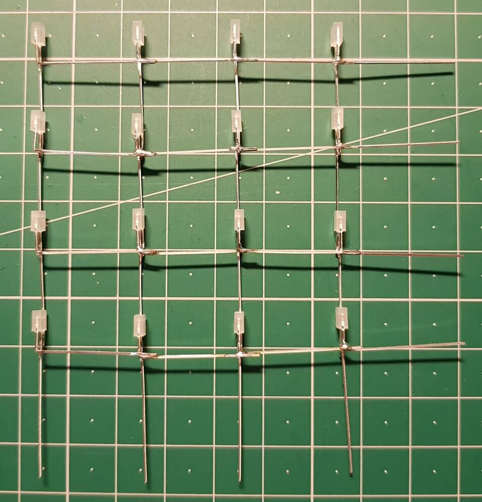 Zusammengelötete 4x4-LED-Matrix (Spalte)