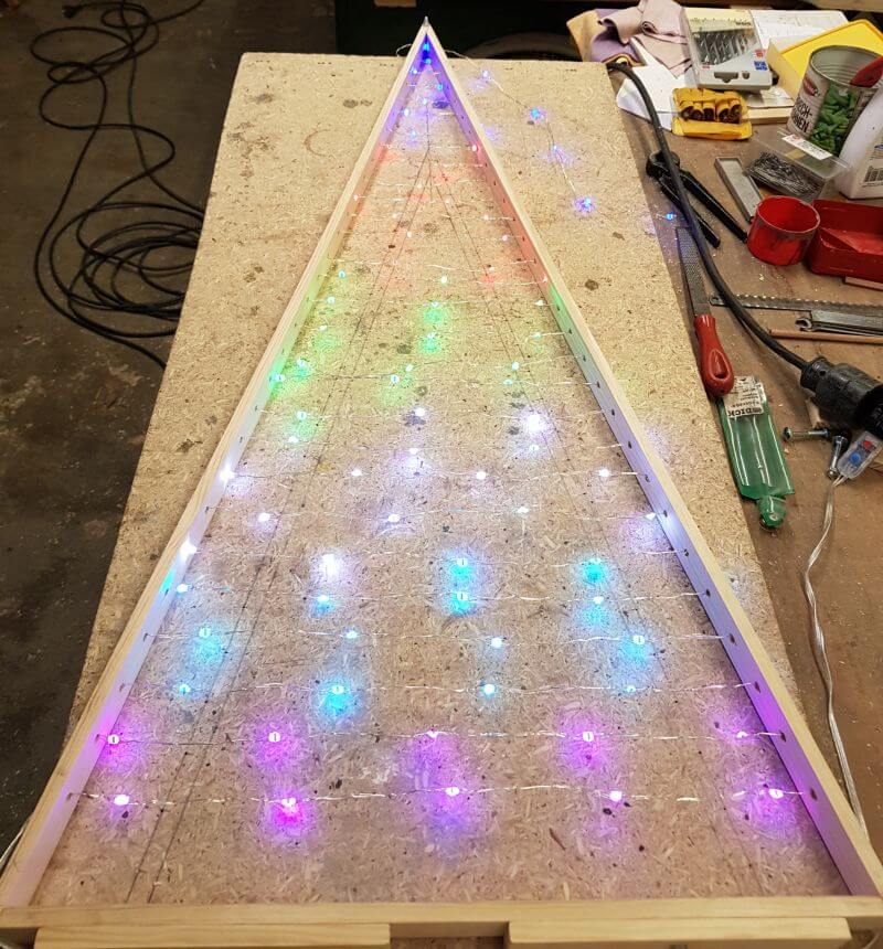 LED-Draht einfädeln