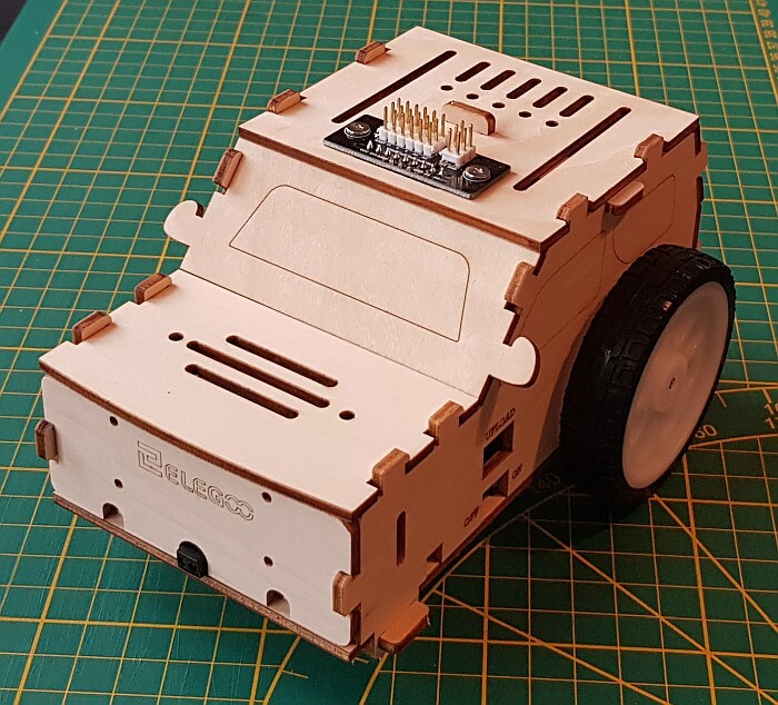 Zusammengebautes Elegoo Robot Mini Car