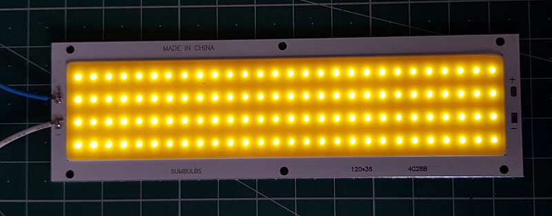 12V COB-LED-Streifen im Test bei ca. 9,6V